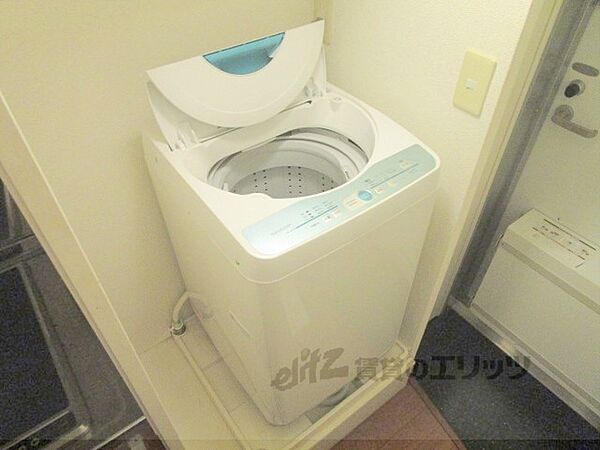 画像16:洗濯機