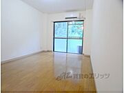 きれいなフローリングのお部屋です。