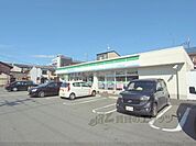 ファミリーマート　京都御前太子道店まで100メートル
