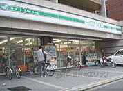 LAWSON STORE100　京都外大前店まで450メートル