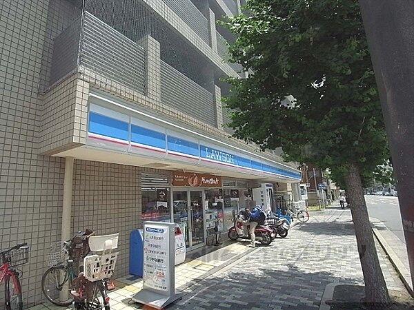 画像22:ローソン　千本丸太町店まで450メートル