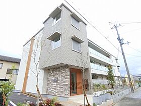 滋賀県東近江市聖徳町（賃貸マンション1LDK・2階・43.70㎡） その1