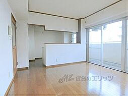 JR東海道・山陽本線 石山駅 徒歩1分の賃貸マンション 5階3LDKのリビング/ダイニング