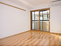 メゾンドムラジII 1階1Kのリビング/ダイニング