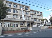 瀬田北中学校まで690メートル