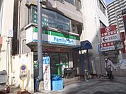 ファミリーマート　浜大津駅前店まで520メートル