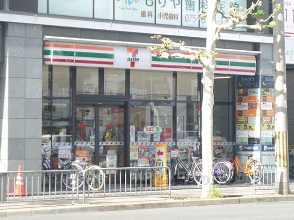 画像5:セブンイレブン　京都大宮後院通店まで70メートル