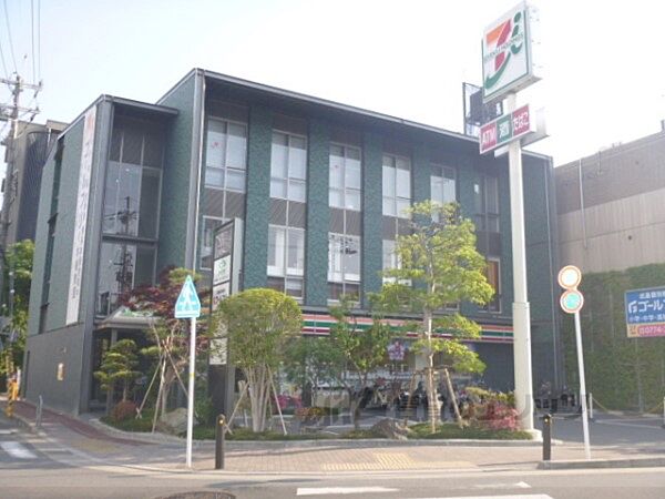 画像22:セブンイレブン　京阪木幡駅前店まで240メートル