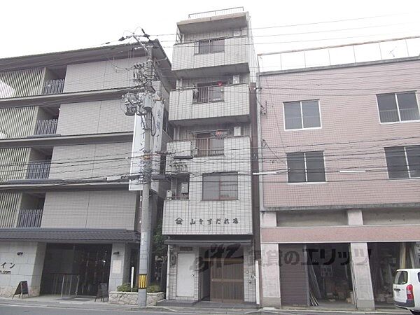 エンジョイ山本ビル 402｜京都府京都市下京区大宮通五条下ル2丁目西側中堂寺前町(賃貸マンション2DK・4階・33.00㎡)の写真 その1