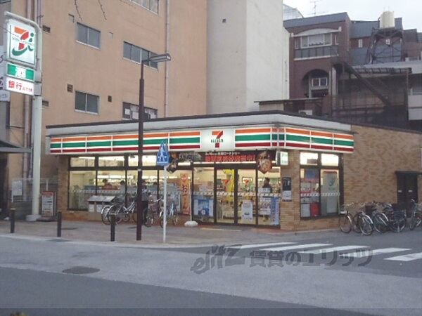 画像25:セブンイレブン　京都桂駅東口店まで320メートル
