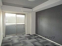 フラッティ京都十条 5階1Kのリビング/ダイニング