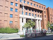 龍谷大学まで1300メートル