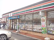 セブンイレブン　久御山佐山店まで350メートル
