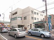 京都銀行　大久保支店まで950メートル