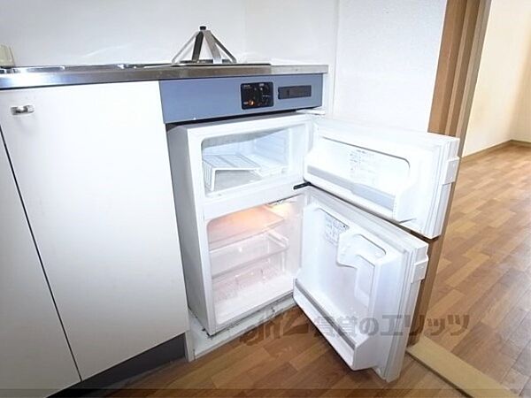 画像18:冷凍室が別のミニ冷蔵庫です。