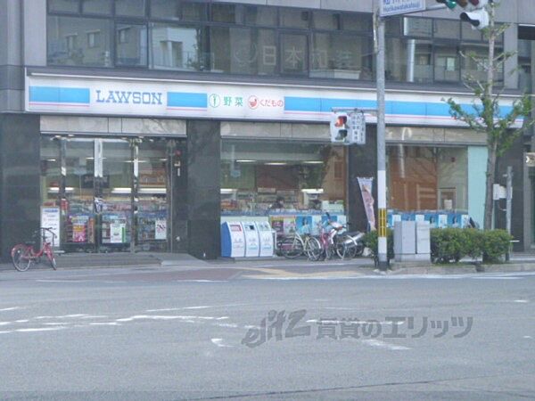 画像17:ローソン　堀川高辻店まで550メートル
