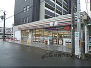 セブンイレブン　JR西大路駅前店まで230メートル