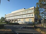 河端総合病院まで1900メートル
