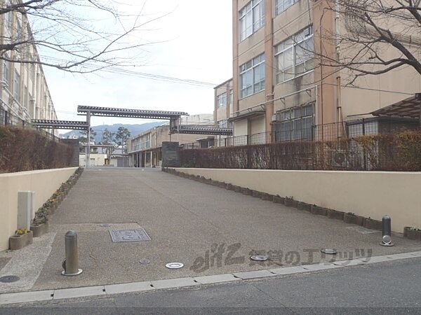 画像7:安祥寺中学校まで1210メートル