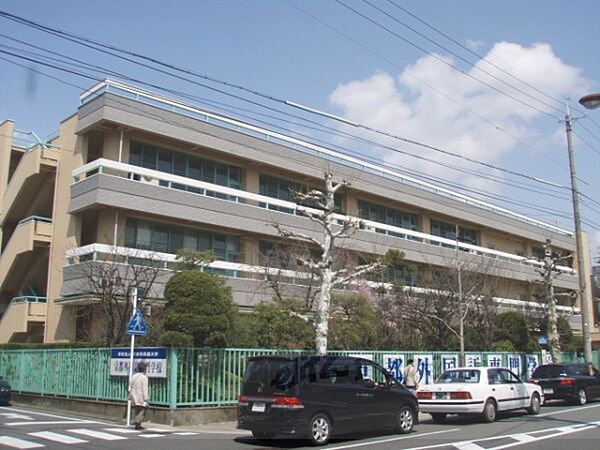 画像7:京都外国語専門学校まで1000メートル