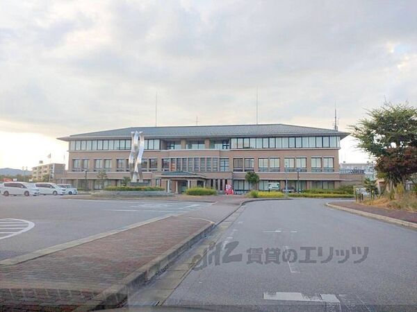 周辺：愛荘町役場愛知川庁舎まで1500メートル