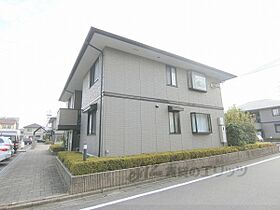 滋賀県近江八幡市中村町（賃貸アパート2LDK・1階・53.93㎡） その1