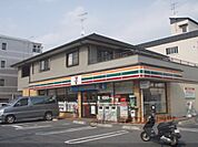 セブンイレブン　山科椥辻店まで470メートル
