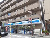 ローソン　山科駅前店まで200メートル
