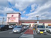 ラ・ムー　草津店まで650メートル