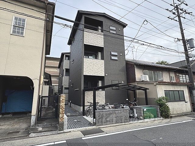 2 / 10