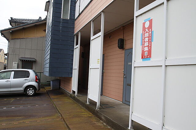 4 / 15