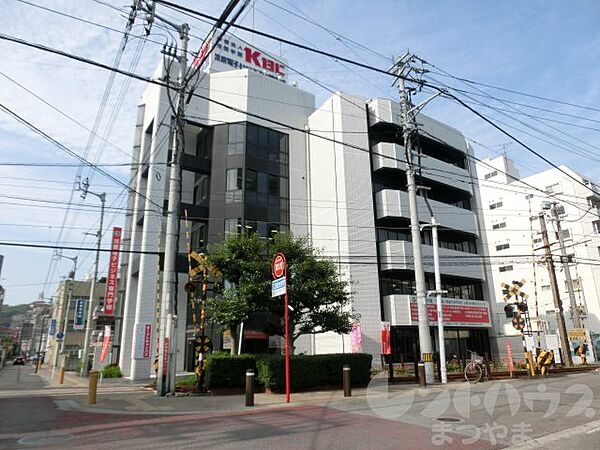 画像16:学校法人河原学園 愛媛電子ビジネス専門学校（619m）