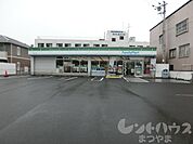 ファミリーマート 松山中村三丁目店（112m）