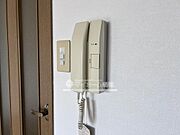 お部屋の中にいながら相手を確認できますね！