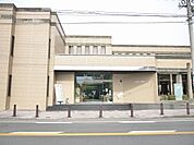 鳥栖市立図書館(450m)