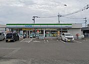 ファミリーマート(500m)