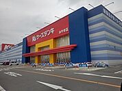 ケーズデンキ(670m)