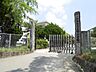 周辺：上峰小学校(690m)
