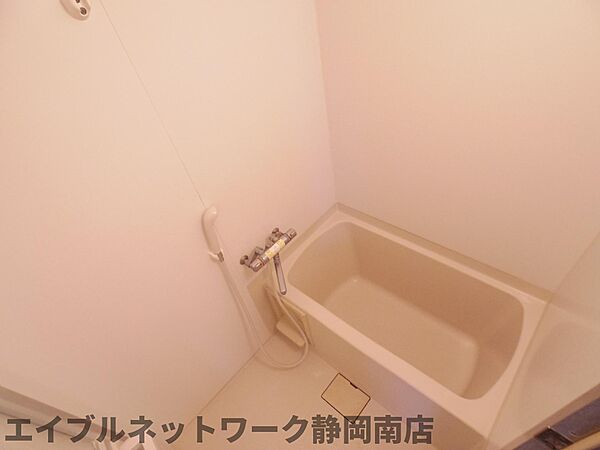 画像6:きれいなお風呂です