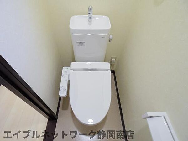画像20:清潔感のあるトイレです