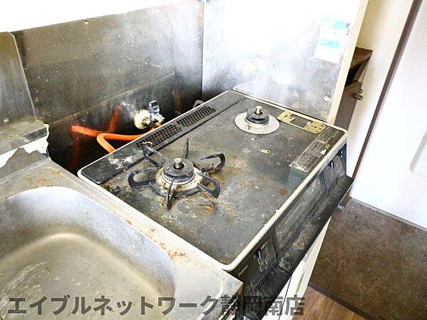 画像23:コンパクトなキッチンで掃除もラクラク