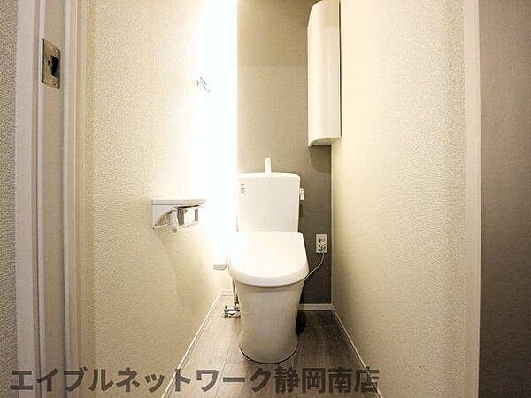 画像8:落ち着いたトイレです