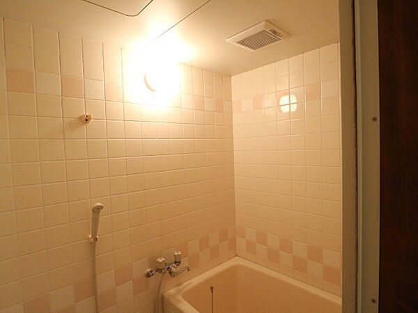 画像21:浴室