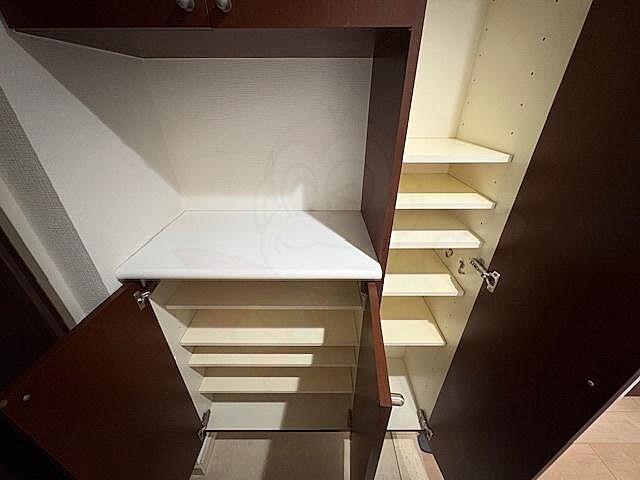 収納
