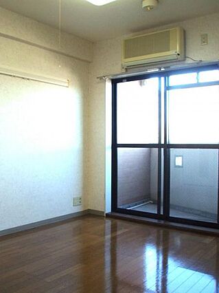 室内写真は20...