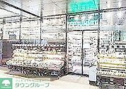 サミットストア神田スクエア店 徒歩11分。 870m