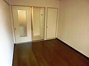 日当たりのいいフローリングのお部屋です