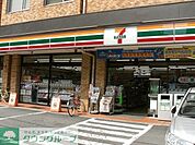 セブンイレブン世田谷三宿2丁目店 徒歩4分。コンビニ 320m