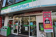 ファミリーマート 185m