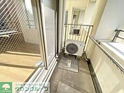 タウンハウジングレジデンス事業部　恵比寿店・赤坂店までお問合せ下さい。